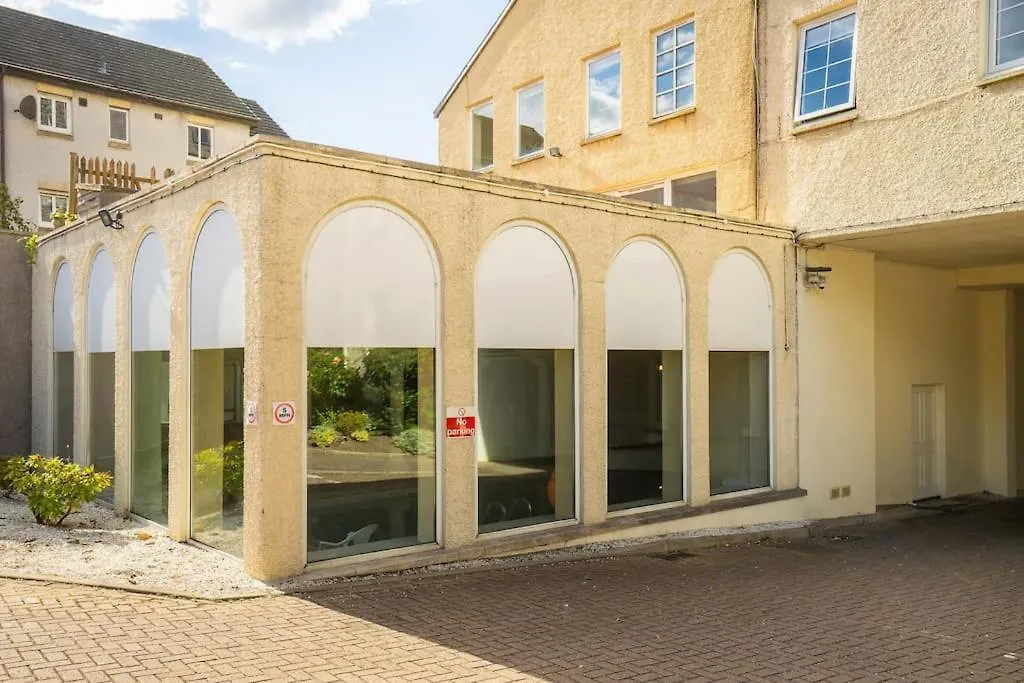 Central, Bright 2 Bed Flat - Pool & Sauna Edinburgh United Kingdom